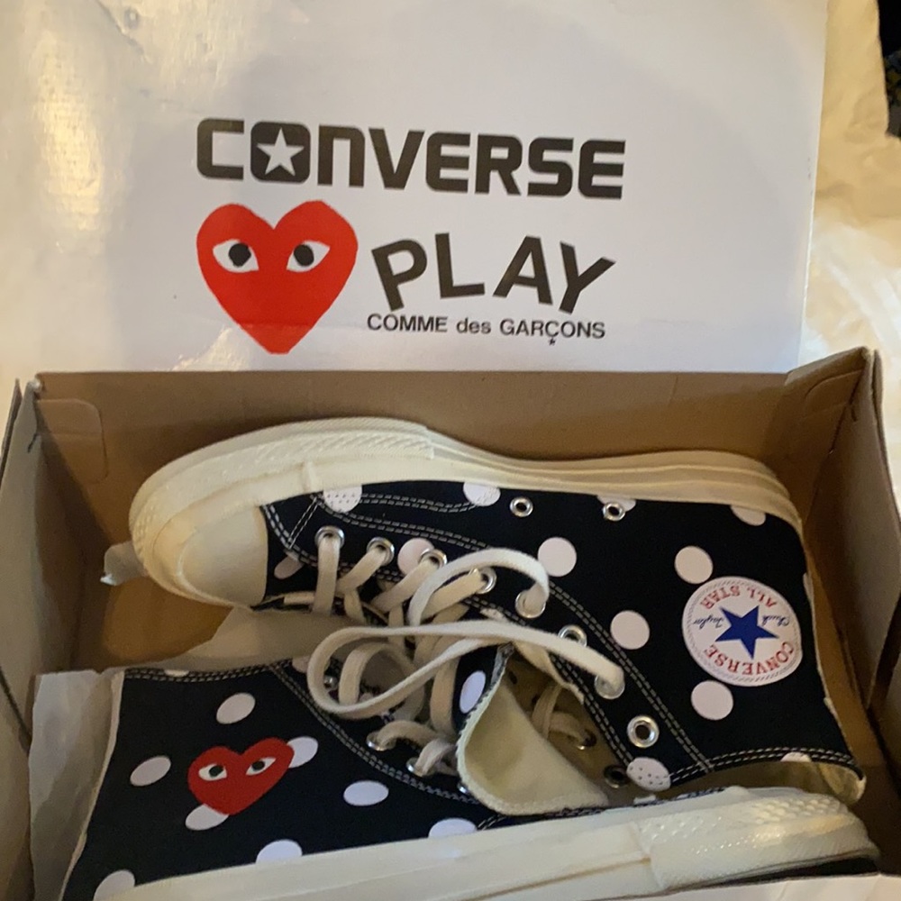 BRAND NEW CONVERSE - Comme des Garçons high top - polka dot -Women’s Size 9